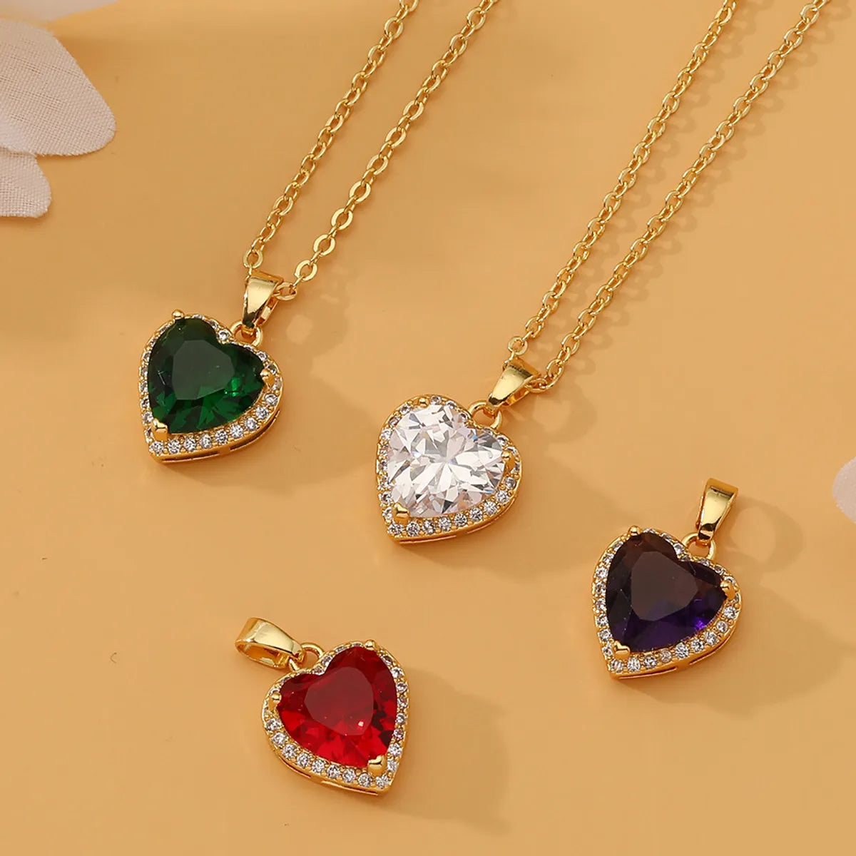 Crystal Pendant Necklaces-Sweet Heart Shape Copper Gold Plated Zircon Pendant Necklace