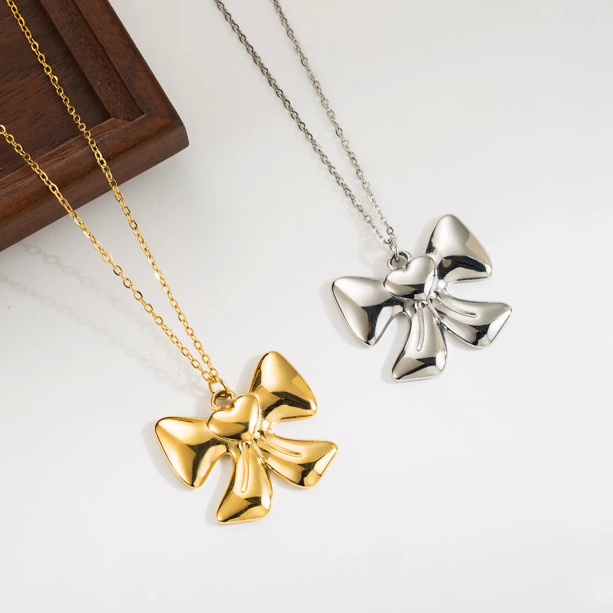 Creative Necklaces-French Style Sweet Bow Knot Stainless Steel Plating 18k Gold Plated Pendant Necklace