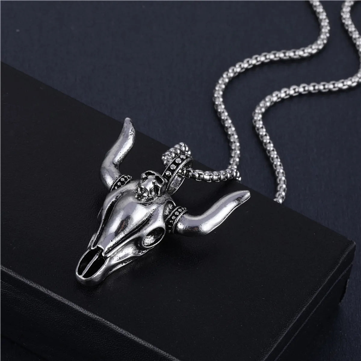 High Fashion Necklaces-Fashion Pentagram Lion Alloy Titanium Steel Stoving Varnish Pendant Necklace 1 Piece