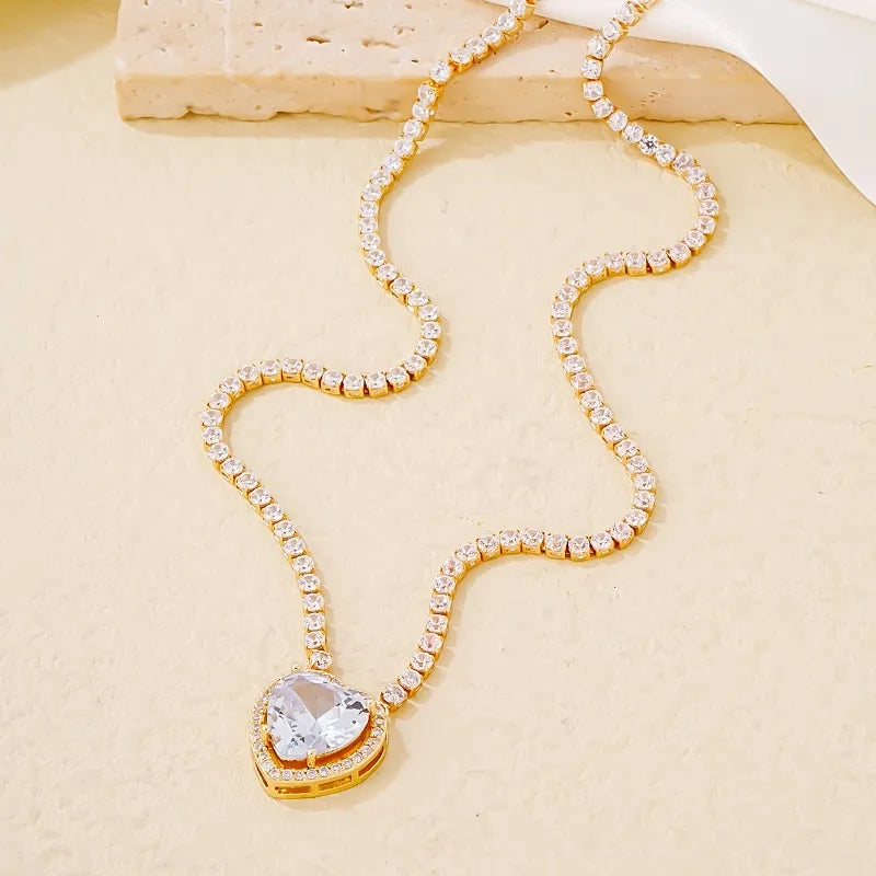 Trendy Fashion Necklaces-Wholesale Simple Style Heart Shape Copper Plating Chain Inlay Gold Plated Zircon Necklace