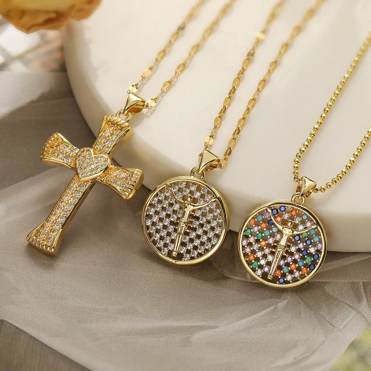 Mixed Metal Necklaces-Simple Style Cross Round Heart Shape Stainless Steel Copper Plating Inlay Zircon 18k Gold Plated Pendant Necklace