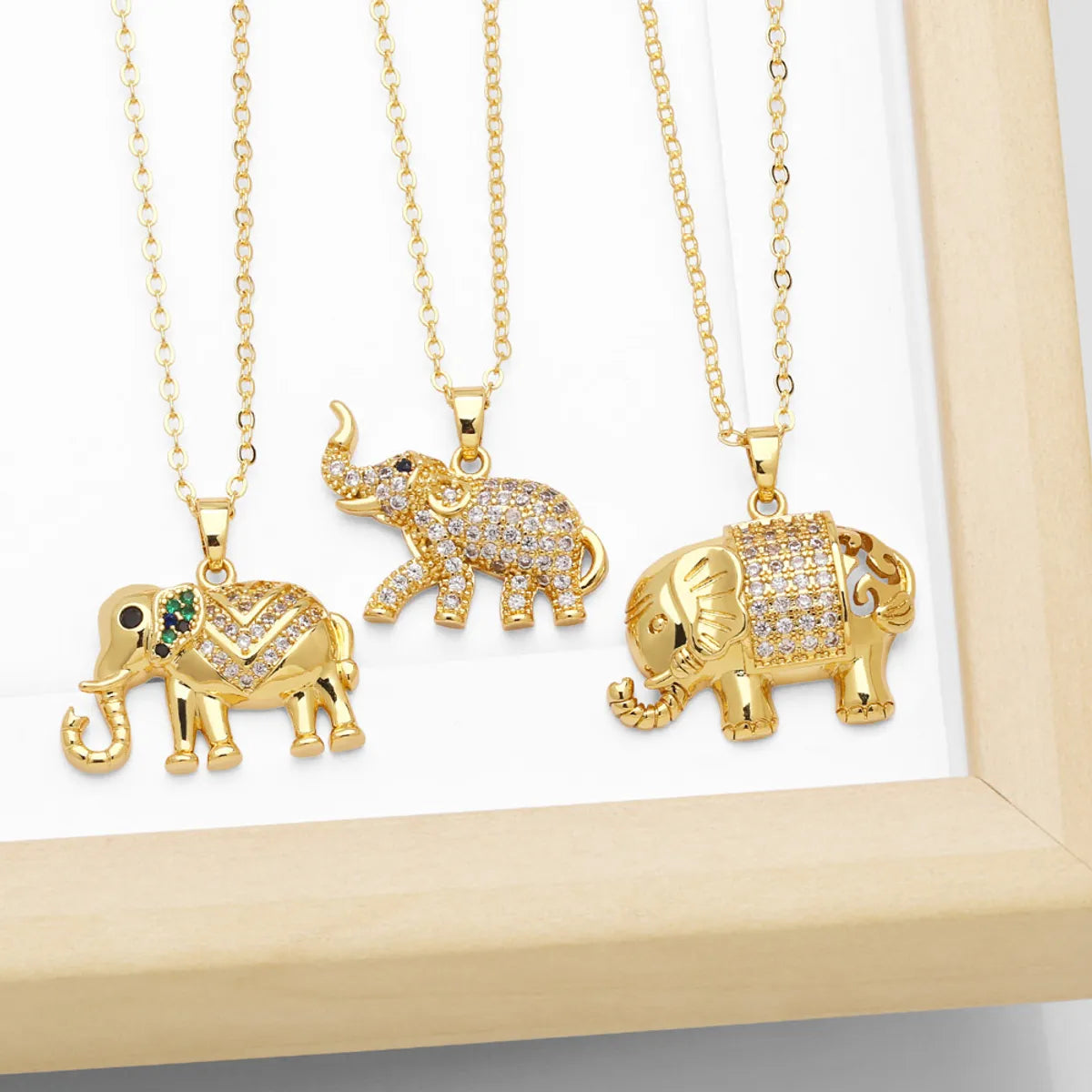 Elegant Necklaces-Cute Simple Style Elephant Copper Plating Inlay Zircon 18k Gold Plated Pendant Necklace