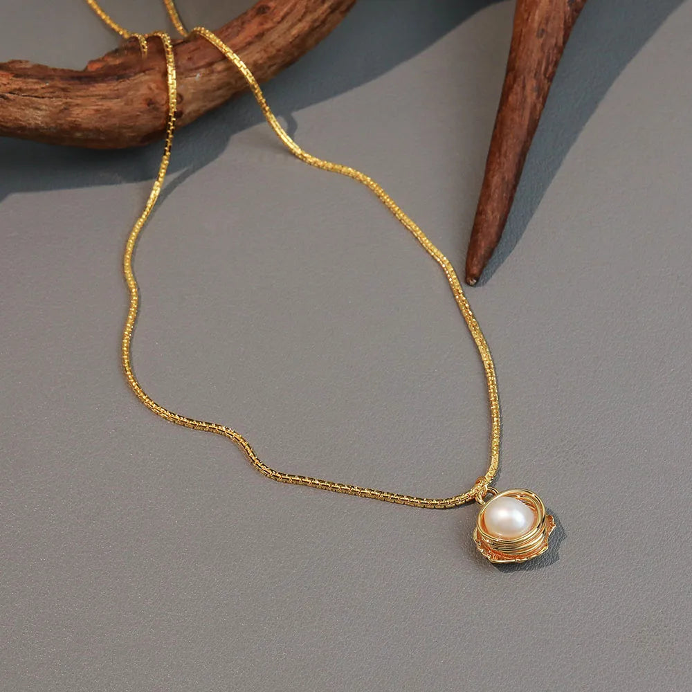 Layered Chain Necklaces-Copper 18K Gold Plated French Style Inlay Round Flower Freshwater Pearl Pendant Necklace