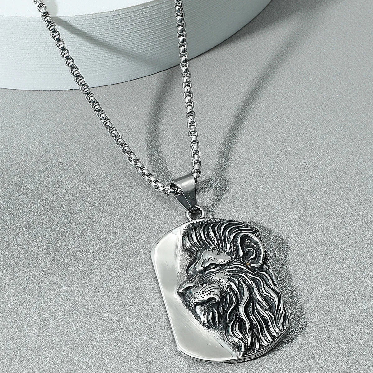 Protective Necklaces-Fashion Lion Head Alloy Necklace Wholesale