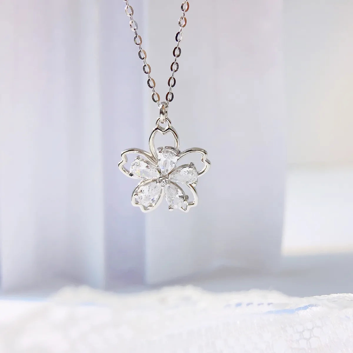 Pearl Pendant Necklaces-Simple Style Flower Sterling Silver Inlay Zircon Pendant Necklace