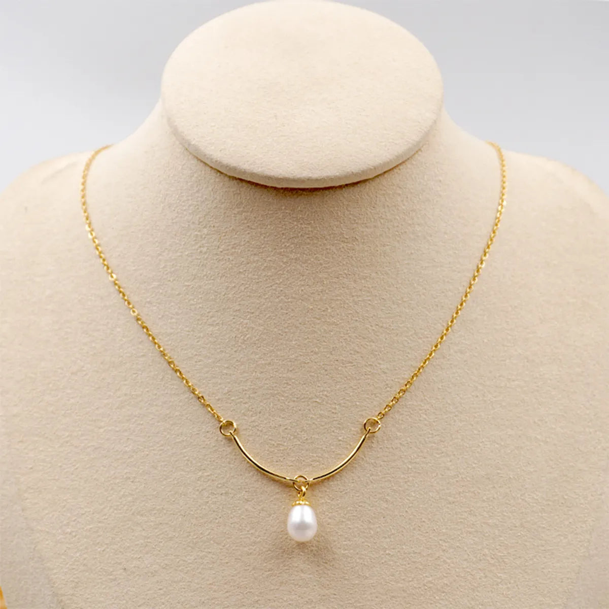 Citrine Necklaces-Titanium Steel Gold Plated Elegant Sweet Geometric Artificial Pearls Pendant Necklace