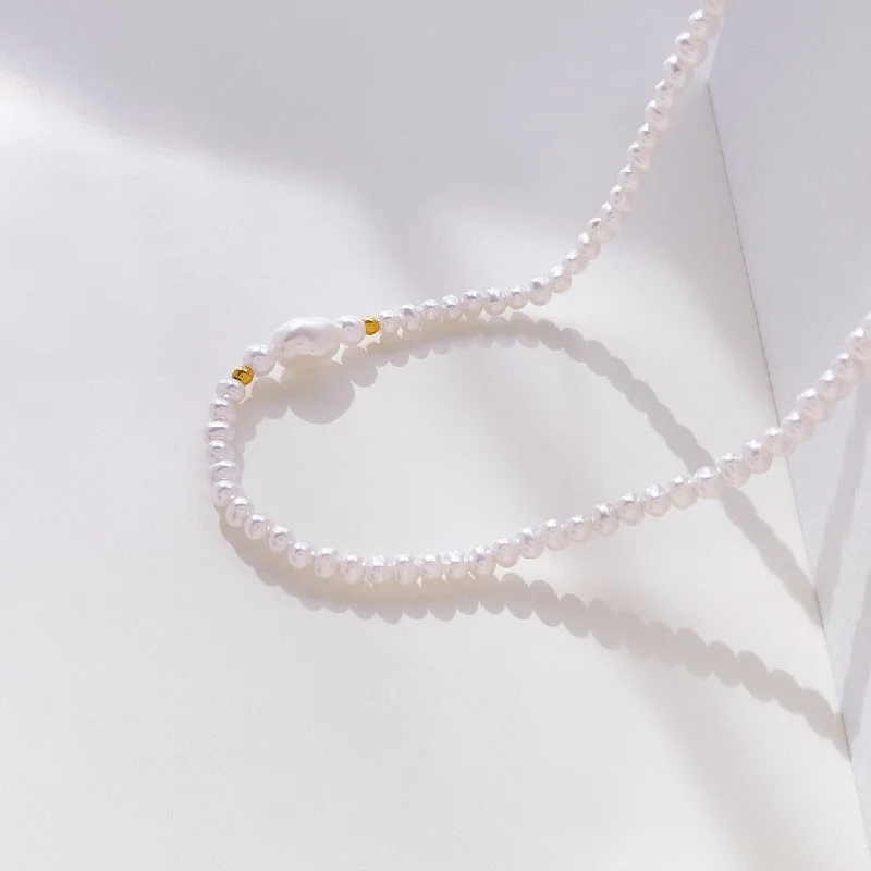 a Special-Shaped Pearl Stitching