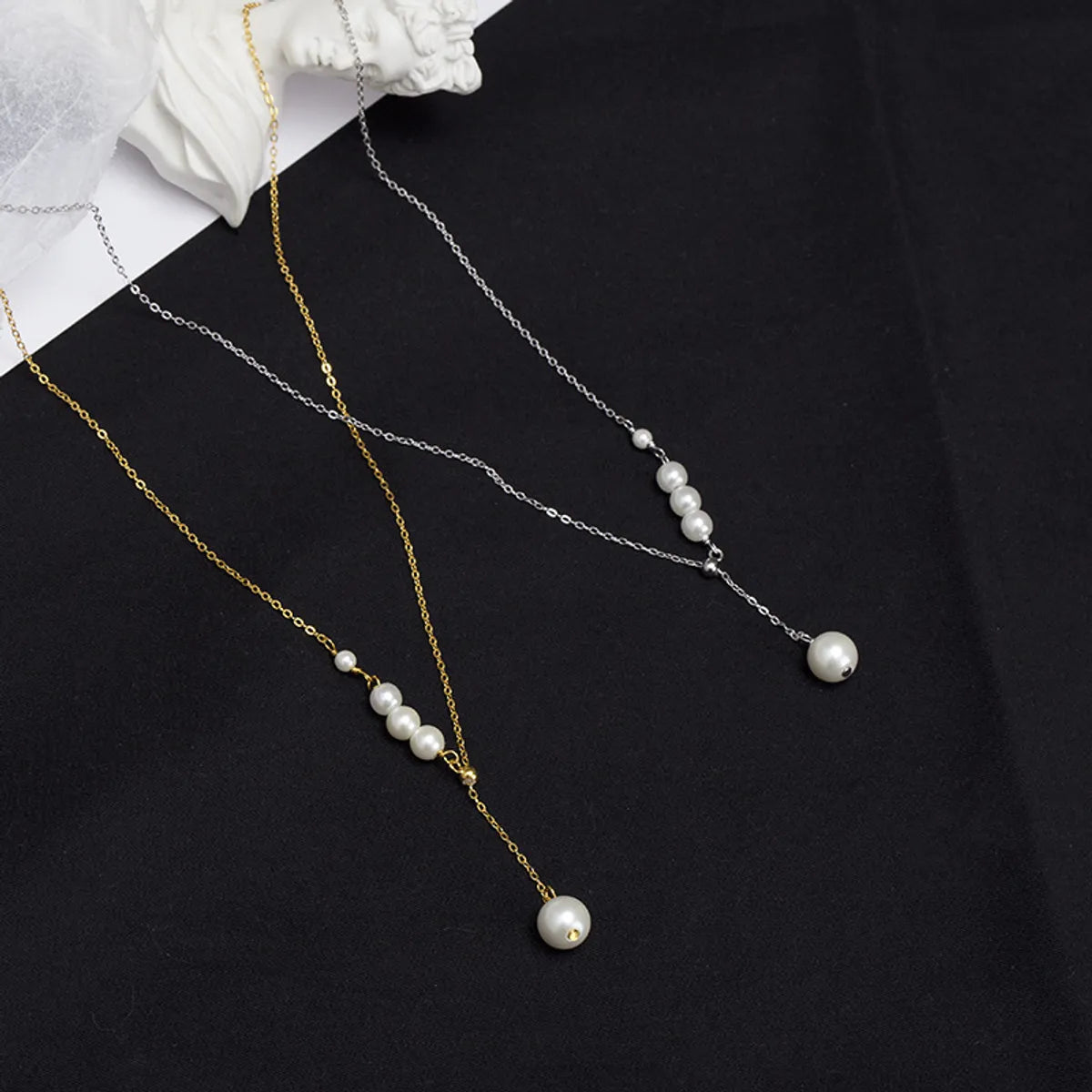 Fashion Jewelry Necklaces-Simple Style Round Sterling Silver Plating Inlay Artificial Pearls Zircon Silver Plated Pendant Necklace