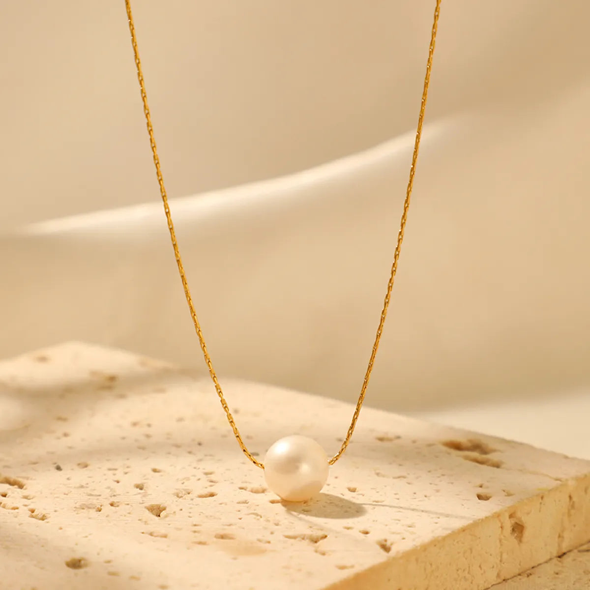 Pearl Necklaces-Simple Style Shiny Solid Color Stainless Steel Polishing Plating 18k Gold Plated Pendant Necklace