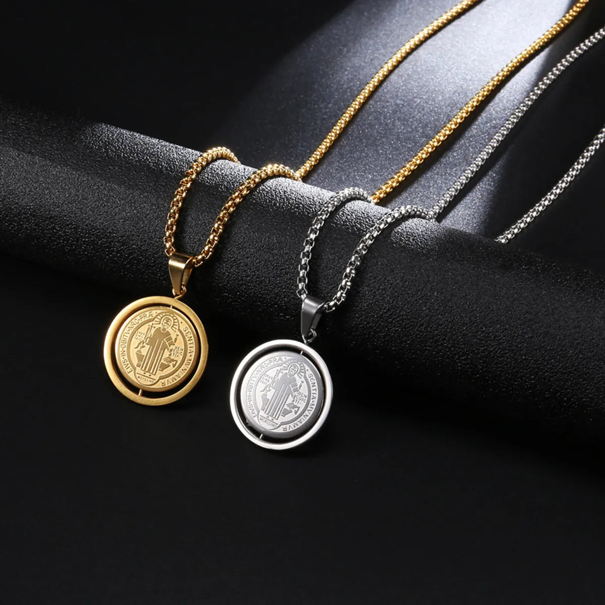 Fine Gold Necklaces-Simple Style Classic Style Oval 304 Stainless Steel Unisex Pendant Necklace