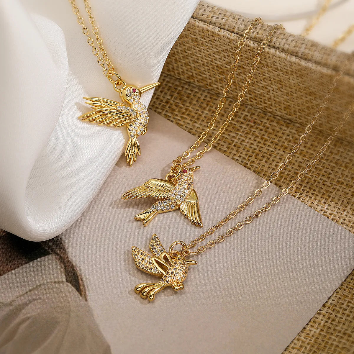 Gemstone Pendant Necklaces-Modern Style Classic Style Bird Copper 18k Gold Plated Zircon Pendant Necklace In Bulk