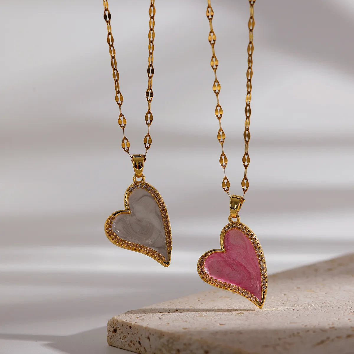 Fine Silver Necklaces-Elegant Sweet Simple Style Heart Shape Copper Enamel Plating Inlay Zircon 18k Gold Plated Pendant Necklace