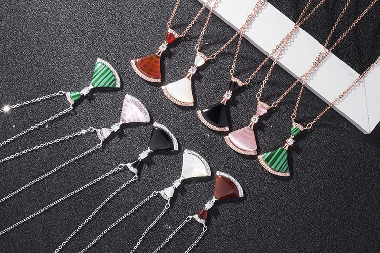 Gold Necklaces-Elegant Simple Style Dresses Sterling Silver Plating Inlay Rhinestones Agate Shell Pendant Necklace