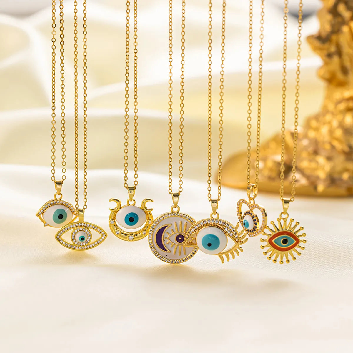 Star Necklaces-Titanium Steel 18K Gold Plated Vintage Style Simple Style Eye Inlaid Zircon Artificial Rhinestones Pendant Necklace