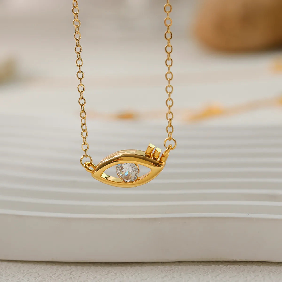 18K Gold Necklaces-Copper 18K Gold Plated Vacation Simple Style Commute Hollow Out Inlay Devil'S Eye Zircon Necklace