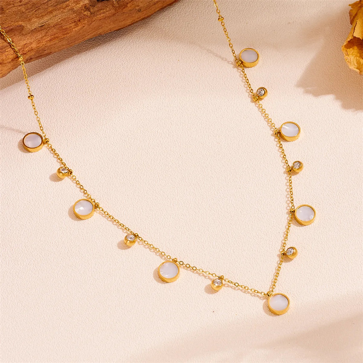 14K Gold Necklaces-Simple Style Round Titanium Steel Plating Inlay Rhinestones Shell 18k Gold Plated Pendant Necklace