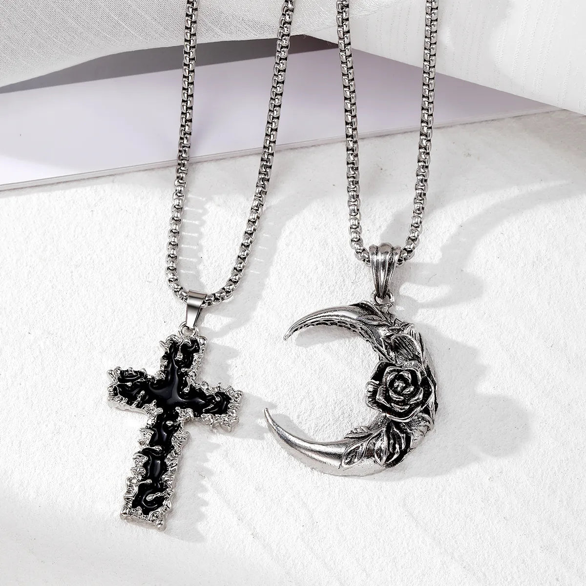 Gemstone Necklaces-Hip-Hop Vintage Style Simple Style Cross Moon Alloy Iron Men'S Pendant Necklace