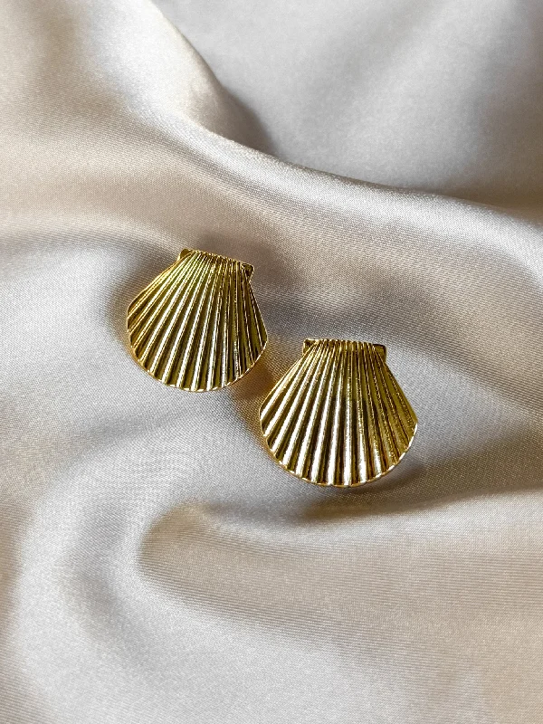 Modern Gold Earrings-Seashell Earrings